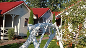 Charmantes Ferienhaus in Bobolin mit Terrasse und Grill